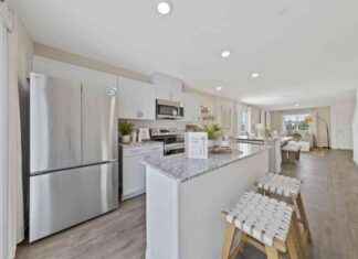 Energy Efficient Home Community Opens Near Russell and I-215 news-25092024-205529