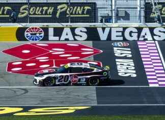 Bell Aims to Secure NASCAR Playoff Victory at Las Vegas Motor Speedway news-20102024-073852