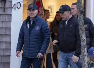 Biden Pardons Son Hunter Despite Past Vow: Analysis and Reactions news-02122024-100842