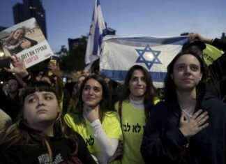 Hamas Frees Israeli Hostages and Israel Releases Palestinian Prisoners in Ceasefire Deal hamas-frees-sraeli-hostages-and-srael-releases-palestinian-prisoners-in-ceasefire-deal