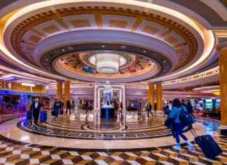 Investor Injects $1B into Las Vegas Strip Properties nvestor-njects-1b-into-las-vegas-strip-properties