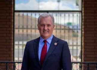 Firefighter Veteran Campaigns for Victoria Seaman’s LV Council Seat firefighter-veteran-campaigns-for-victoria-seamans-lv-council-seat