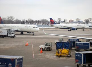 How to Get Refunds or Vouchers for Delta Flight DL275 Diverted LAX Delta Flight DL275 diverted, DL275 LAX diversion, Delta emergency landing LAX, DL275 flight update, Delta diverted flight news, DL275 incident report